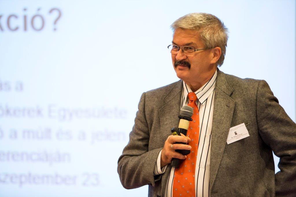 Dr. Bakacsi Gyula